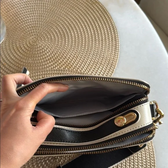 Marc Jacobs Black and Gold Crossbody Bag with Chic Elegance